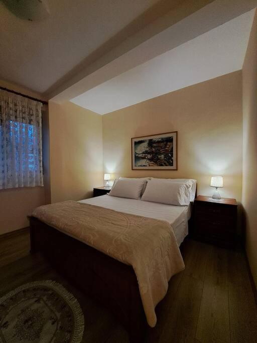 Quiet, Cozy, Luminous Apartment Tirana Exterior foto